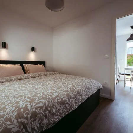 Oddih With Terrace And Private Sauna Bled