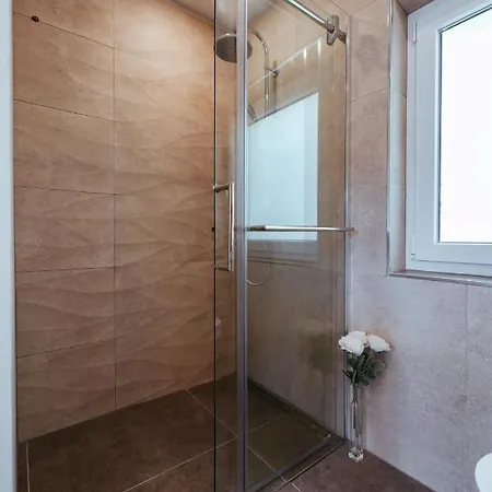 Apartment Oddih With Terrace And Private Sauna *