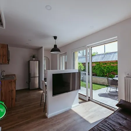 Oddih With Terrace And Private Sauna * Bled